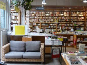 263323_261168270561680_174488_n